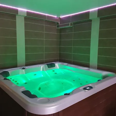 Kriszta Apartmanhaz Apartamento