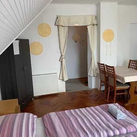 Apartamento Kriszta Apartmanhaz Balatonlelle