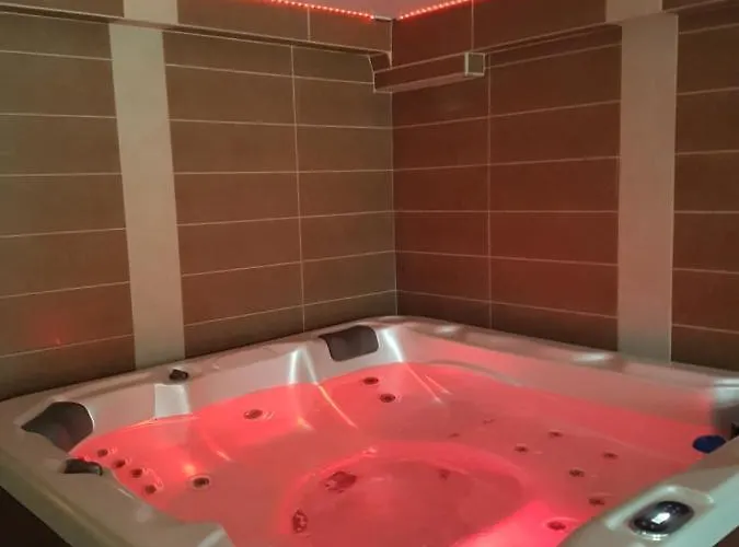 Kriszta Apartmanhaz * בלטונללה