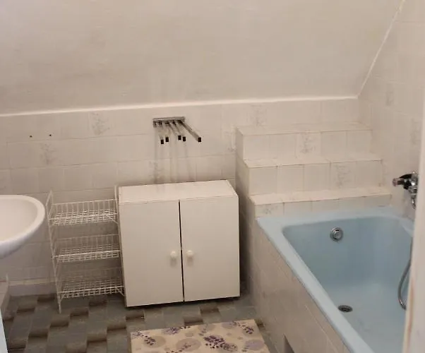 Kriszta Apartmanhaz דירה