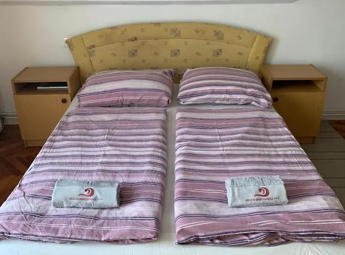 Kriszta Apartmanhaz Appartement