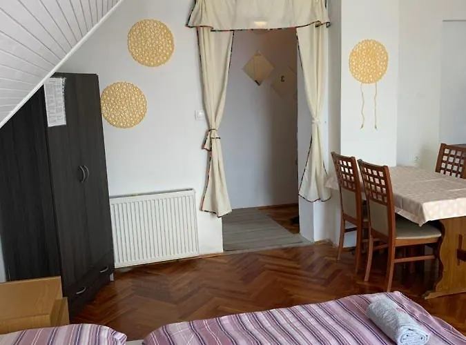 דירה Kriszta Apartmanhaz בלטונללה