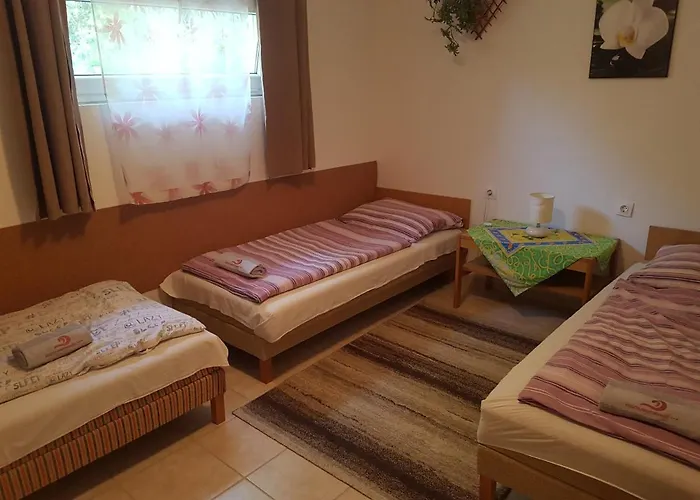 Kriszta Apartmanhaz דירה *