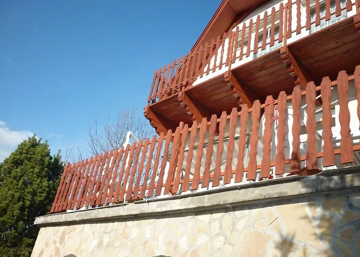 Kriszta Apartmanhaz *