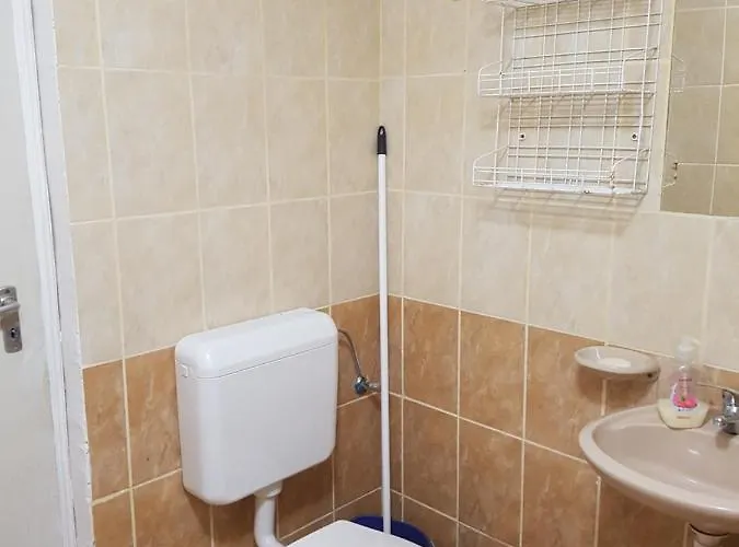 Kriszta Apartmanhaz Appartement Balatonlelle